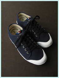 spring court(スプリングコート）/キャンバスローカット（G2 LO CUT） Navy x White